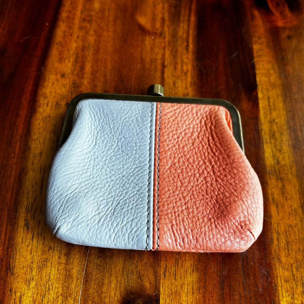 Fossil leather change purse - Picture 3 of 4